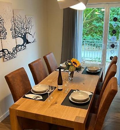 Ferienhaus Moselhoehe -Neu- ทราเบิน-ทราร์บาค ภายนอก รูปภาพ