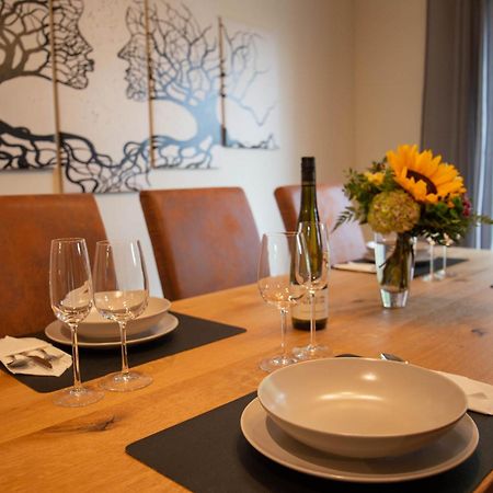 Ferienhaus Moselhoehe -Neu- ทราเบิน-ทราร์บาค ภายนอก รูปภาพ