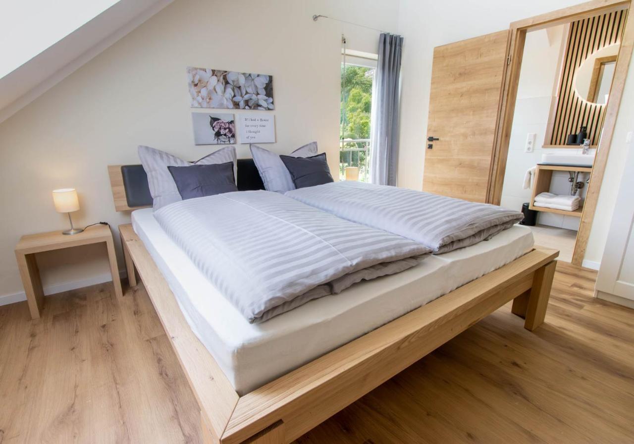 Ferienhaus Moselhoehe -Neu- ทราเบิน-ทราร์บาค ภายนอก รูปภาพ