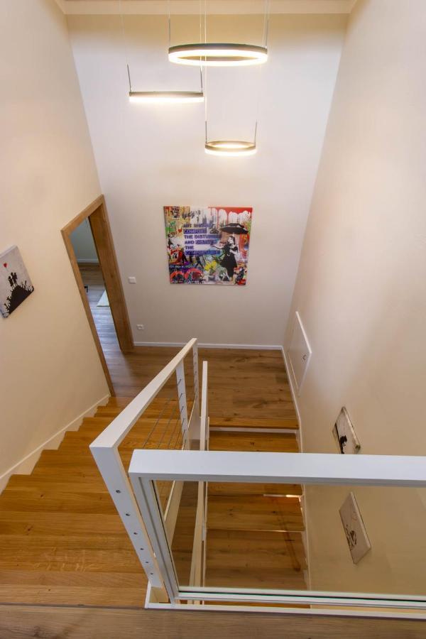 Ferienhaus Moselhoehe -Neu- ทราเบิน-ทราร์บาค ภายนอก รูปภาพ