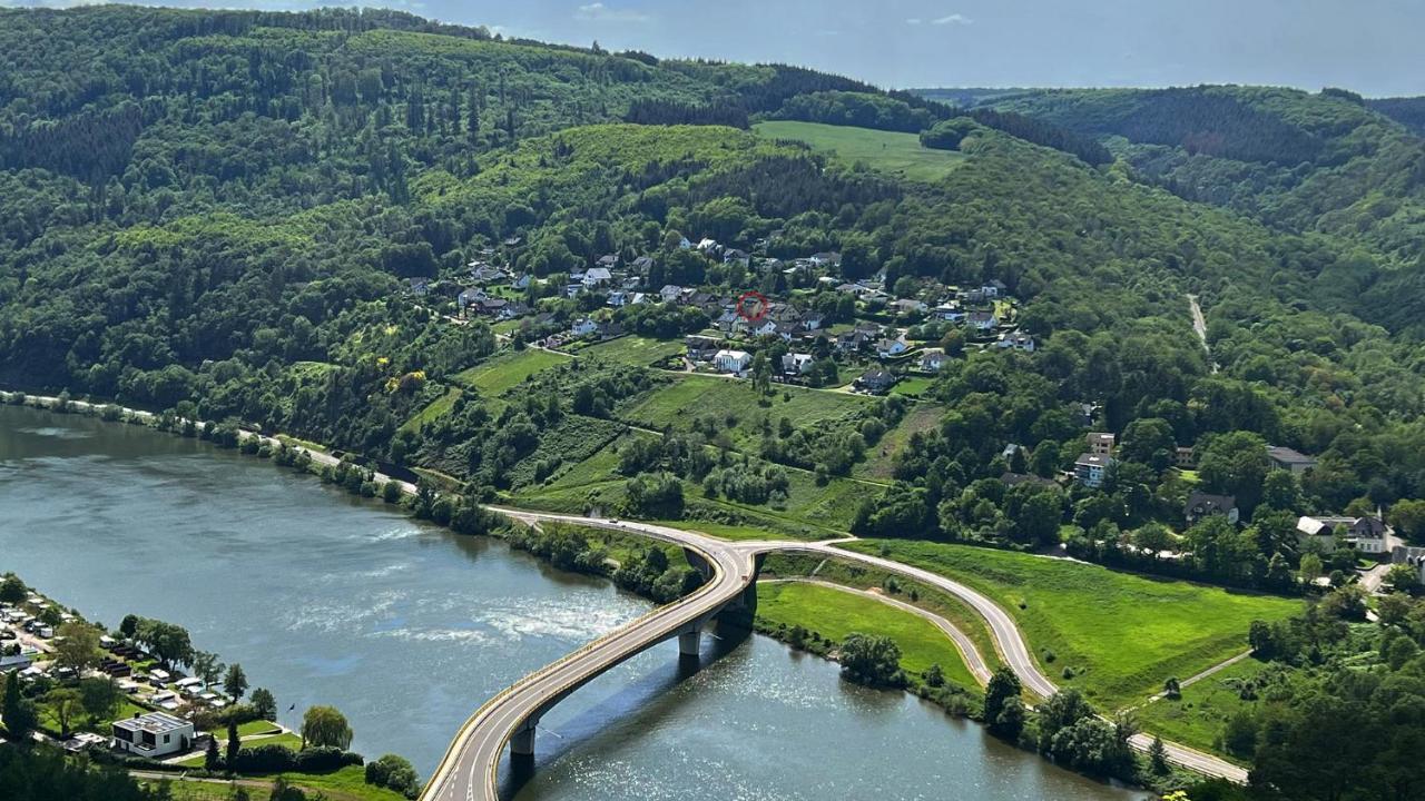 Ferienhaus Moselhoehe -Neu- ทราเบิน-ทราร์บาค ภายนอก รูปภาพ